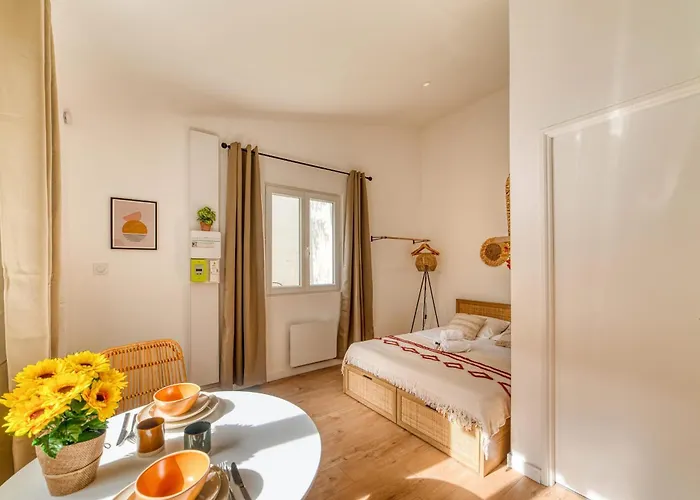 La Soleil - Maison Avec Jardin Prive Appartement Décines-Charpieu