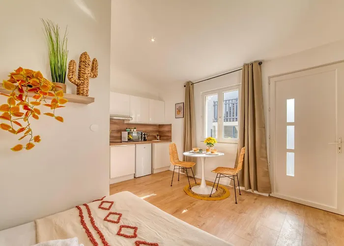Appartement La Soleil - Maison Avec Jardin Prive *